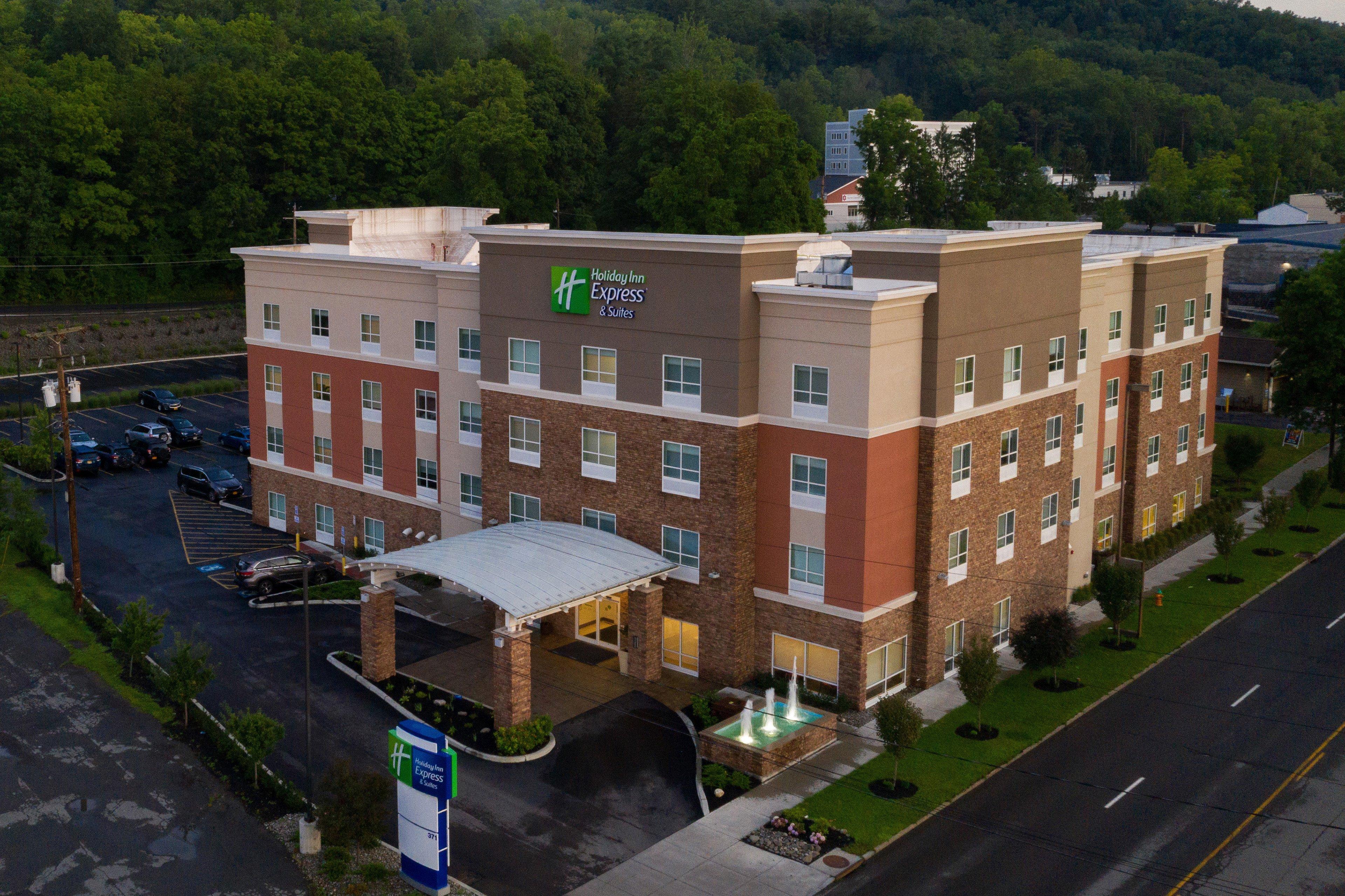 Holiday Inn Express & Suites Ithaca By Ihg Eksteriør bilde