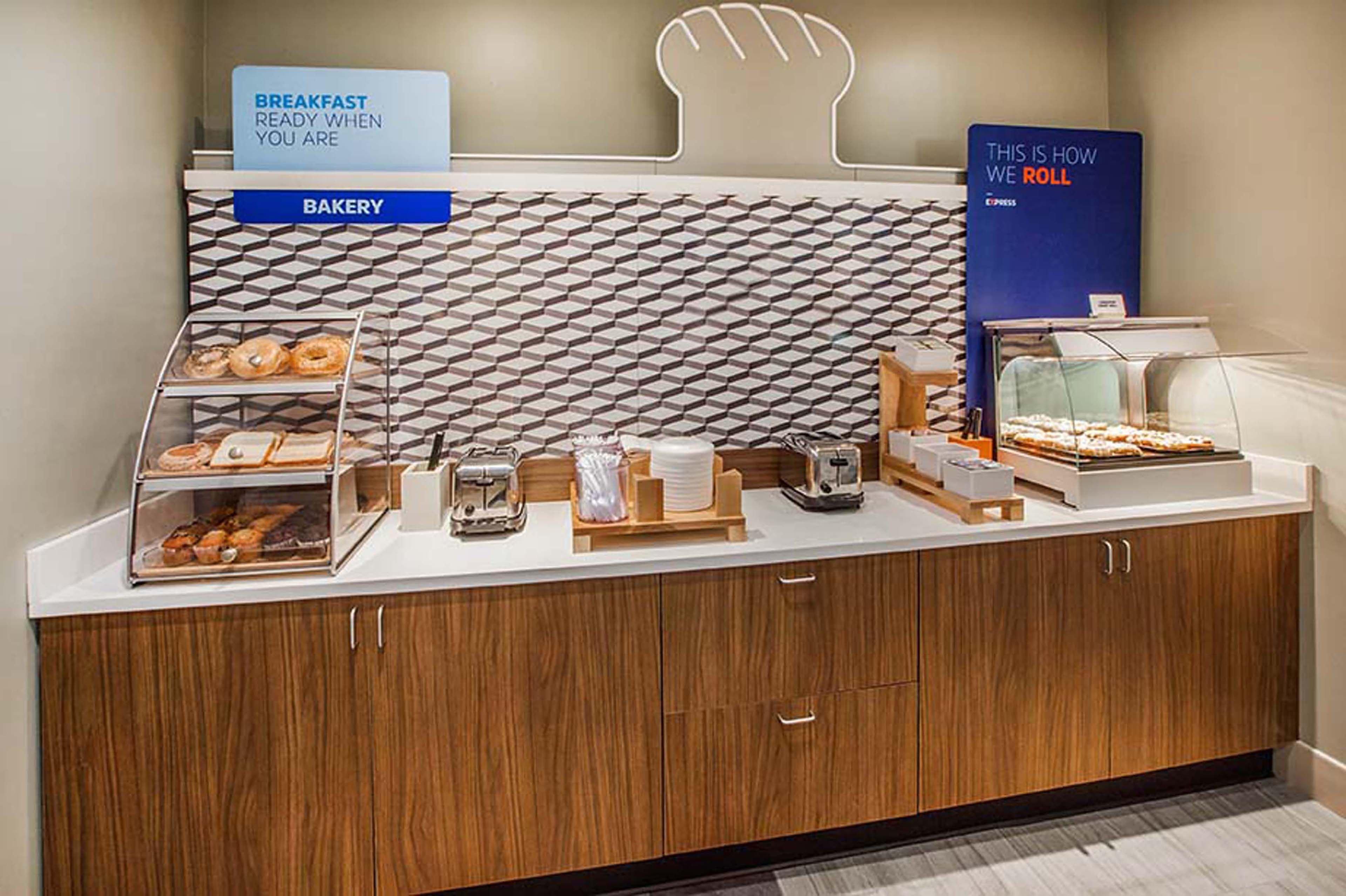 Holiday Inn Express & Suites Ithaca By Ihg Eksteriør bilde