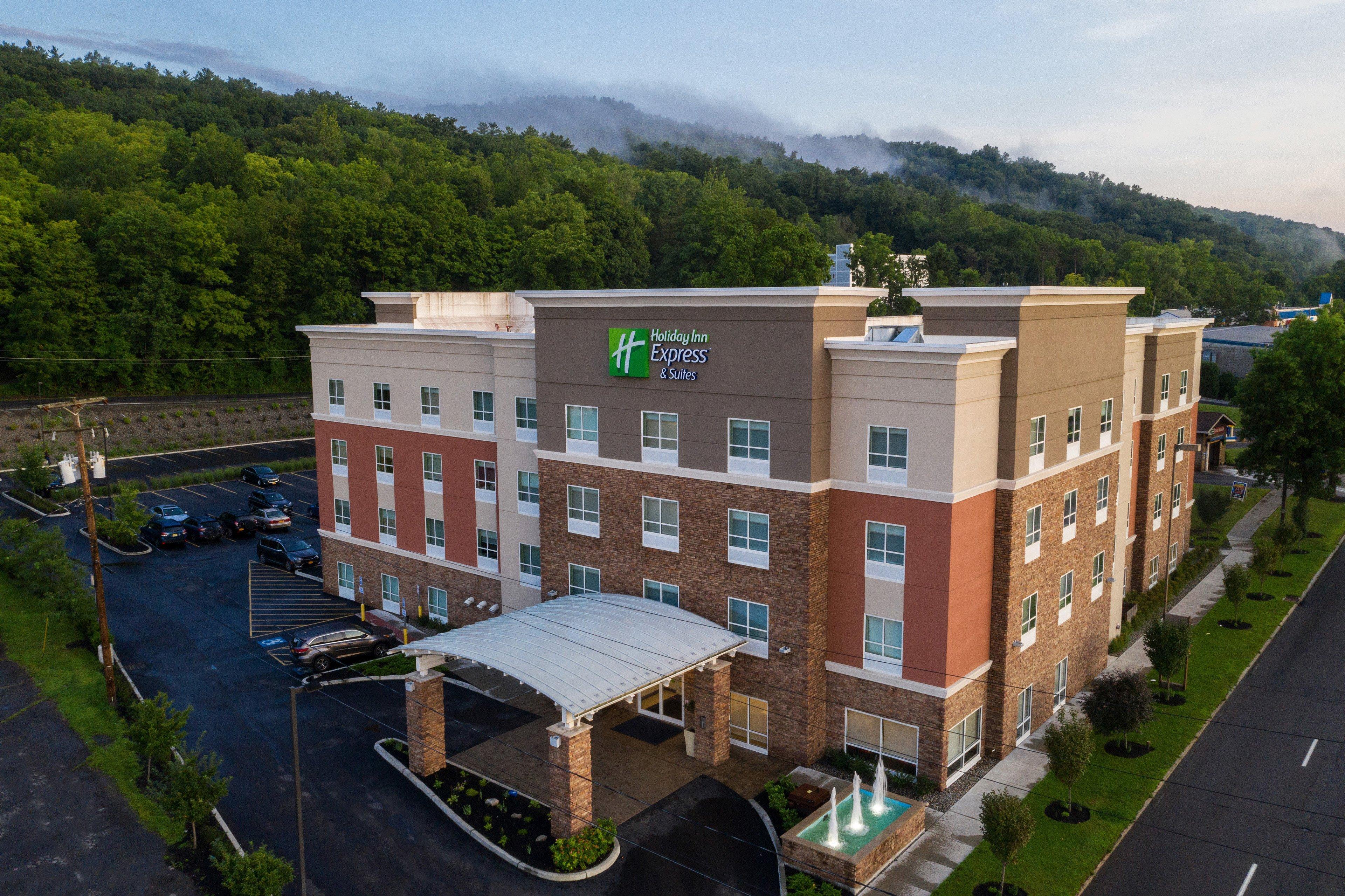 Holiday Inn Express & Suites Ithaca By Ihg Eksteriør bilde