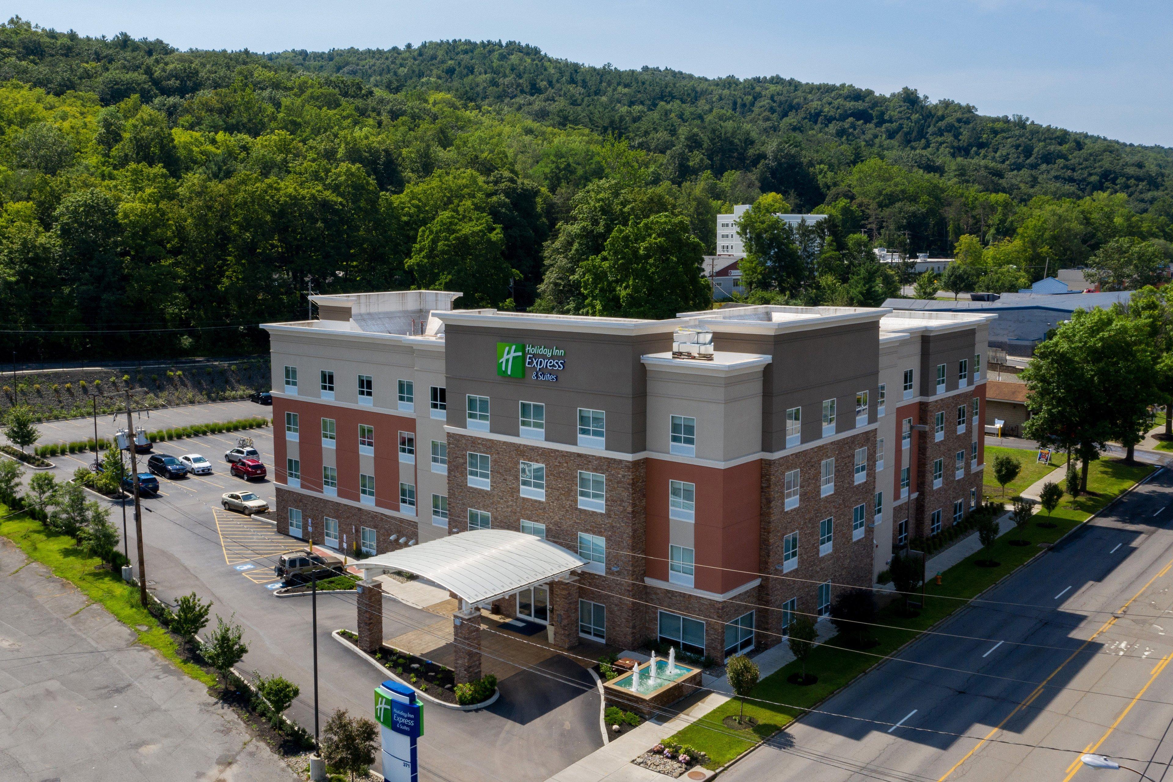 Holiday Inn Express & Suites Ithaca By Ihg Eksteriør bilde